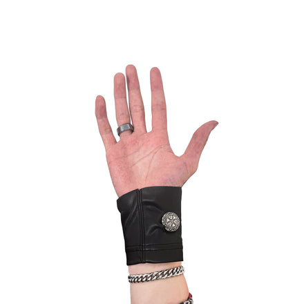 ROT LEATHER WRIST WRAP